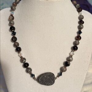 Elegant Gray Druzy Quartz Stone and agate stone beads Necklace